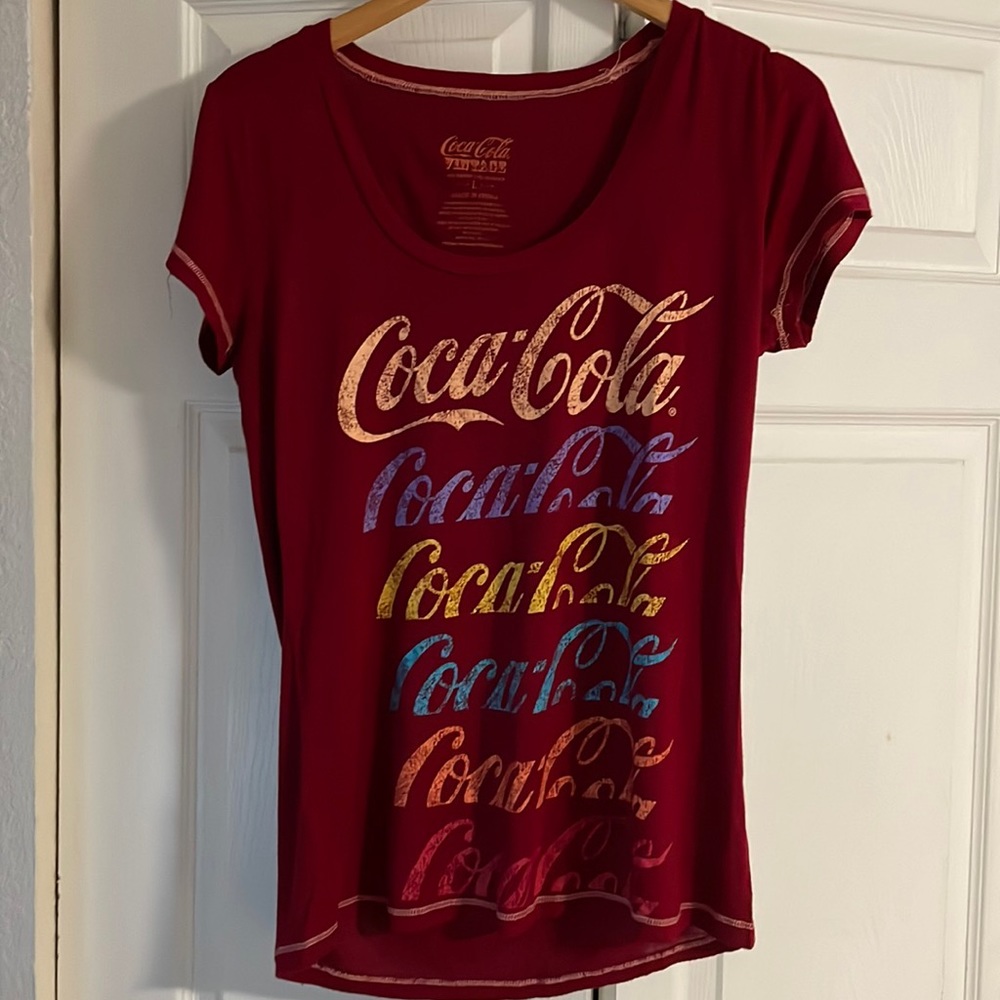 Womens Coca-Cola tshirt 95% rayon and 5% spandex size large. Super light weight